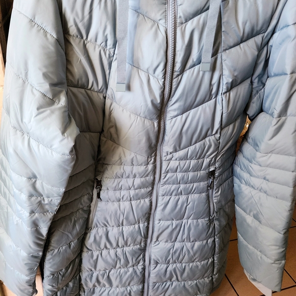 Packable Jacket - Picture 3 of 4